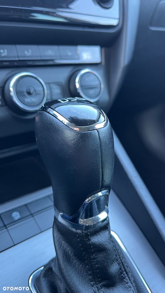 Skoda Octavia 2.0 TDI (Green tec) DSG Joy - 11