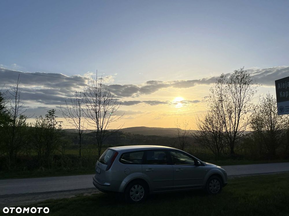 Ford Focus 1.6 TDCi Ambiente - 6