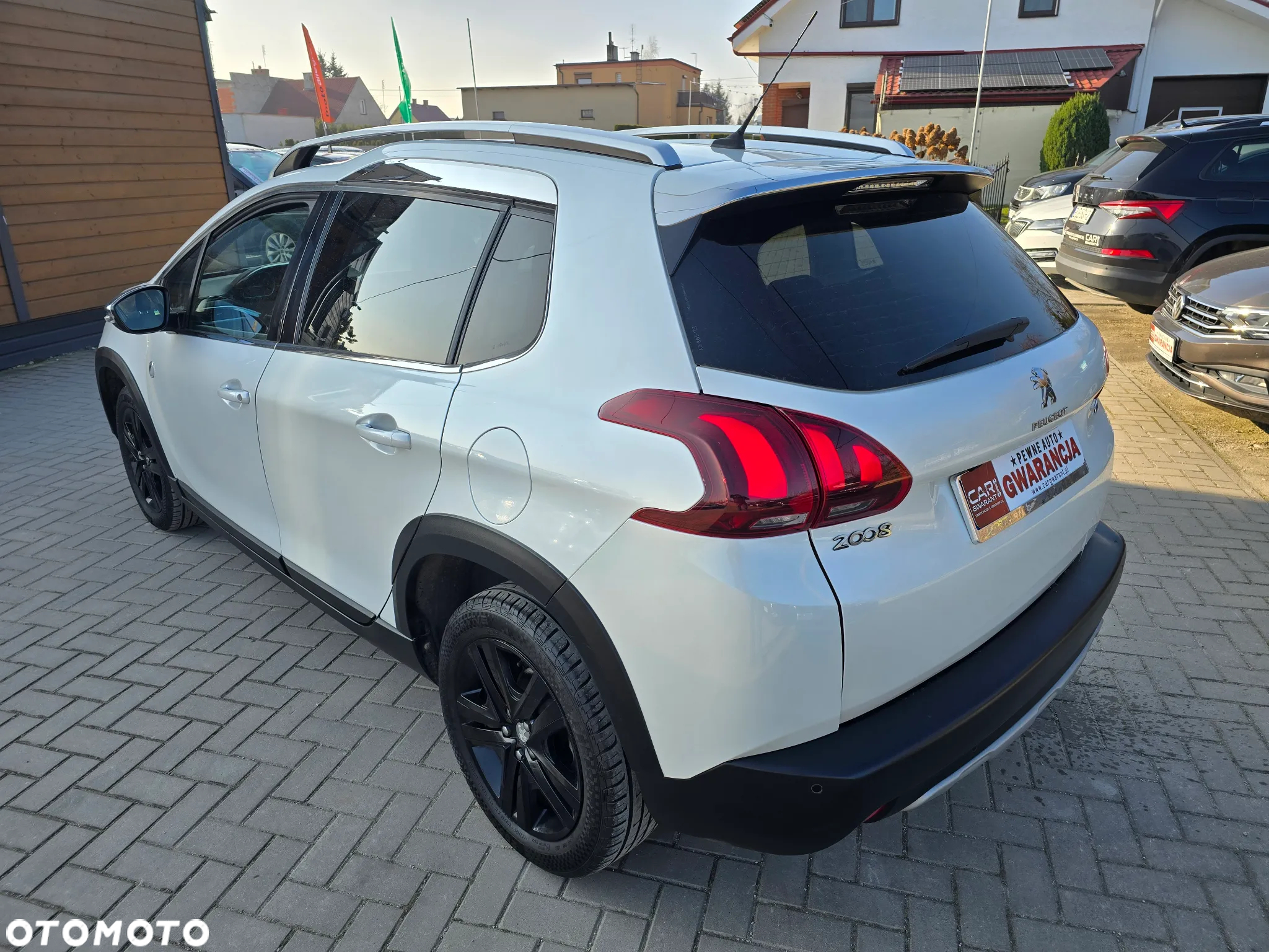 Peugeot 2008 - 4