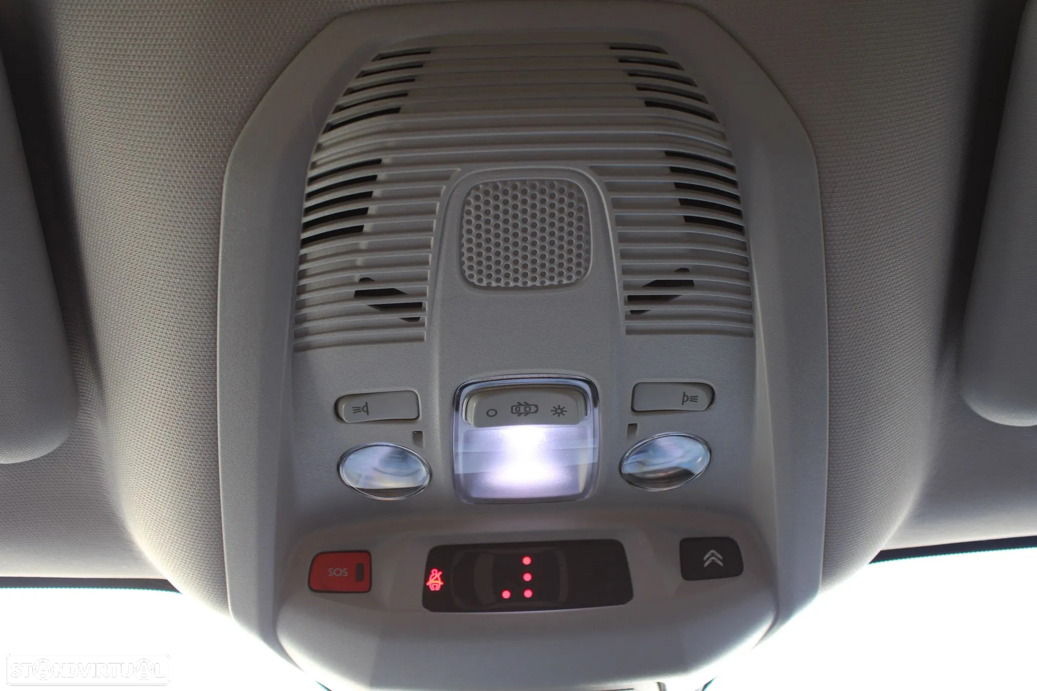 Citroën C5 Aircross 1.6 Hybrid Shine e-EAT8 - 19