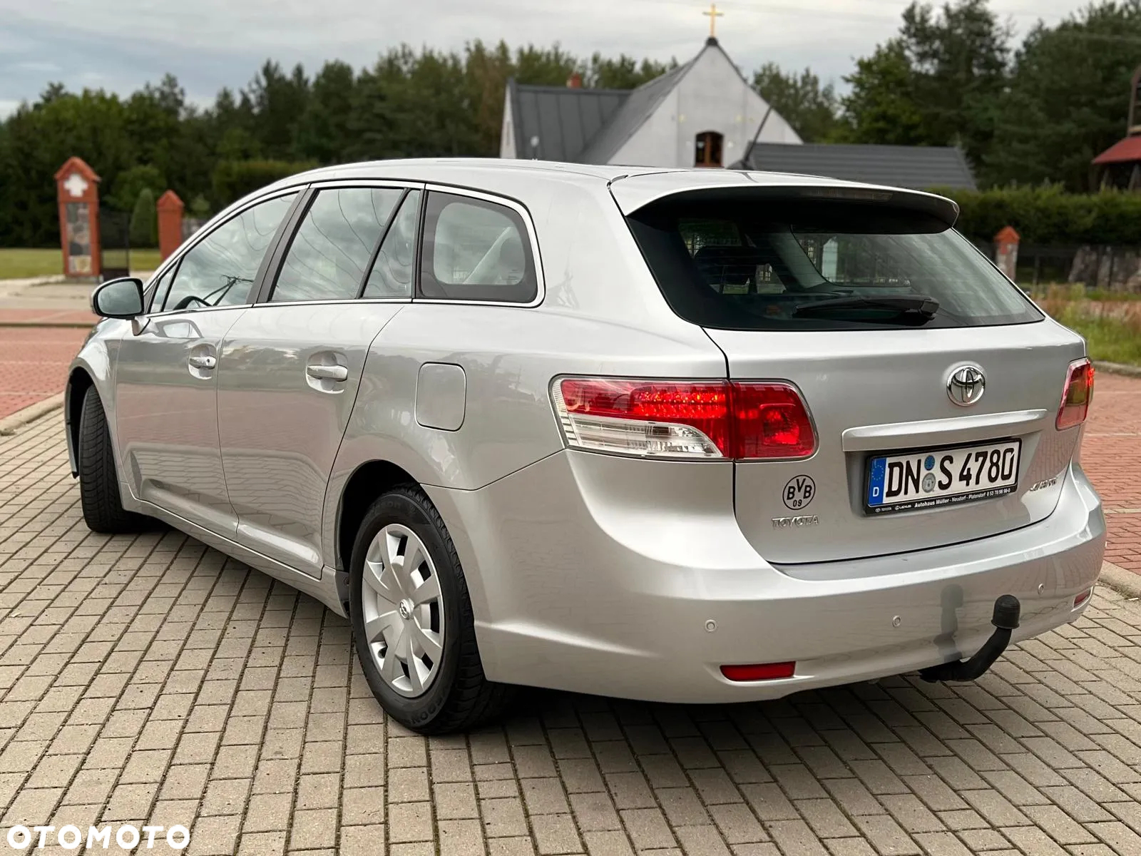 Toyota Avensis Combi 1.6 - 5