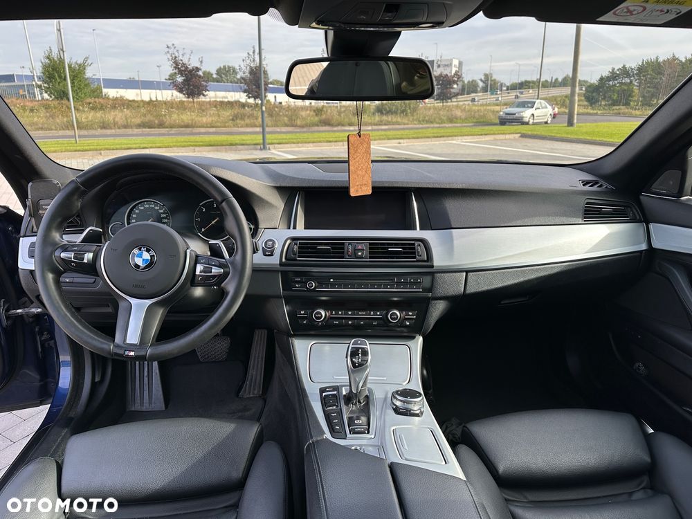 BMW Seria 5 530d xDrive Touring Sport-Aut - 21