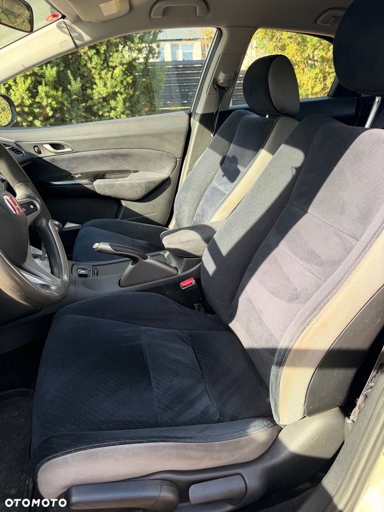 Honda Civic 1.8 Executive - 6