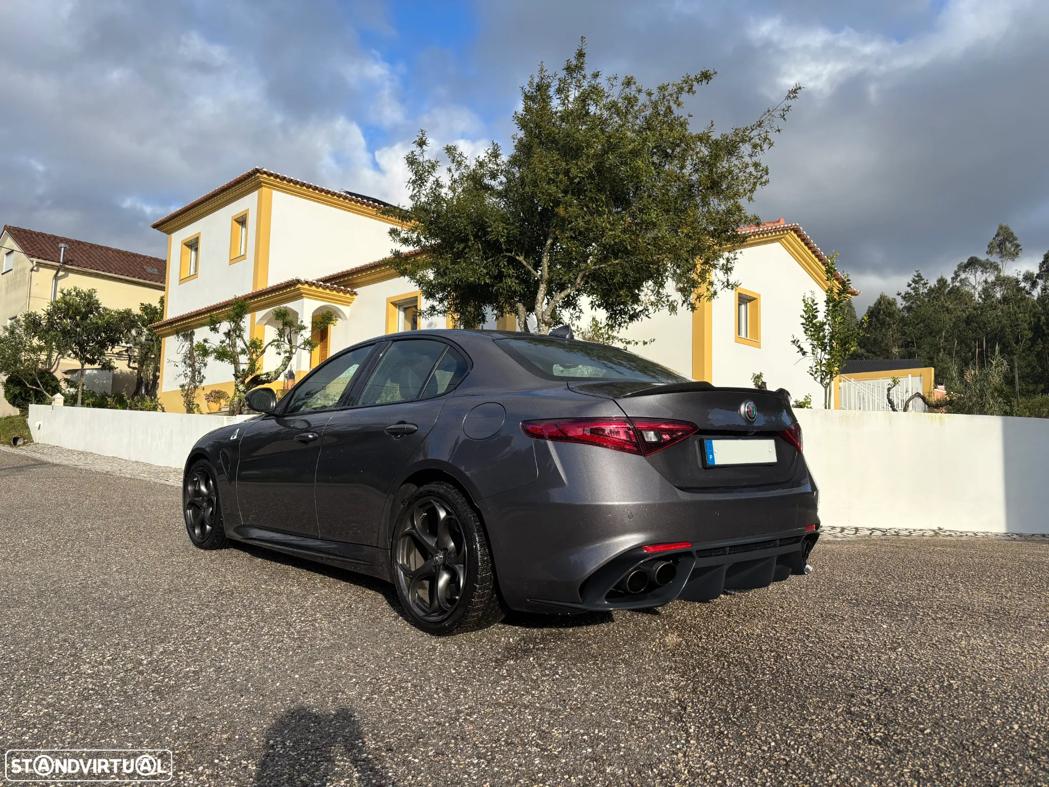 Alfa Romeo Giulia 2.9 V6 Bi-Turbo AT8 Quadrifoglio - 5