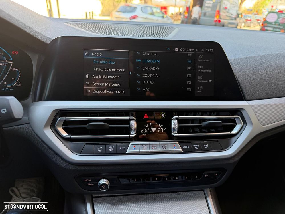 BMW 320 e Line Luxury Auto - 21