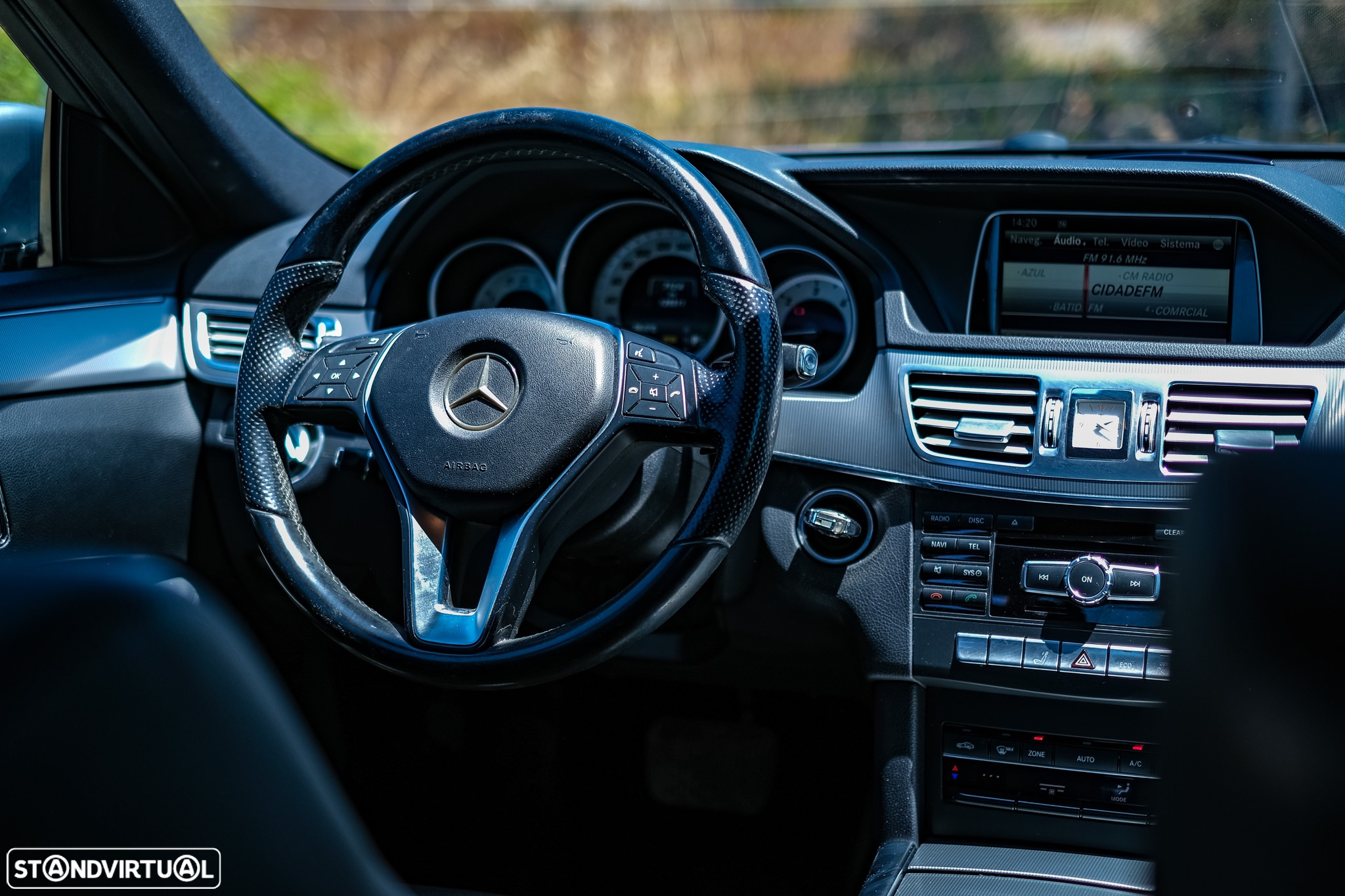 Mercedes-Benz E 220 CDi Executive BlueEfficiency Auto. - 11