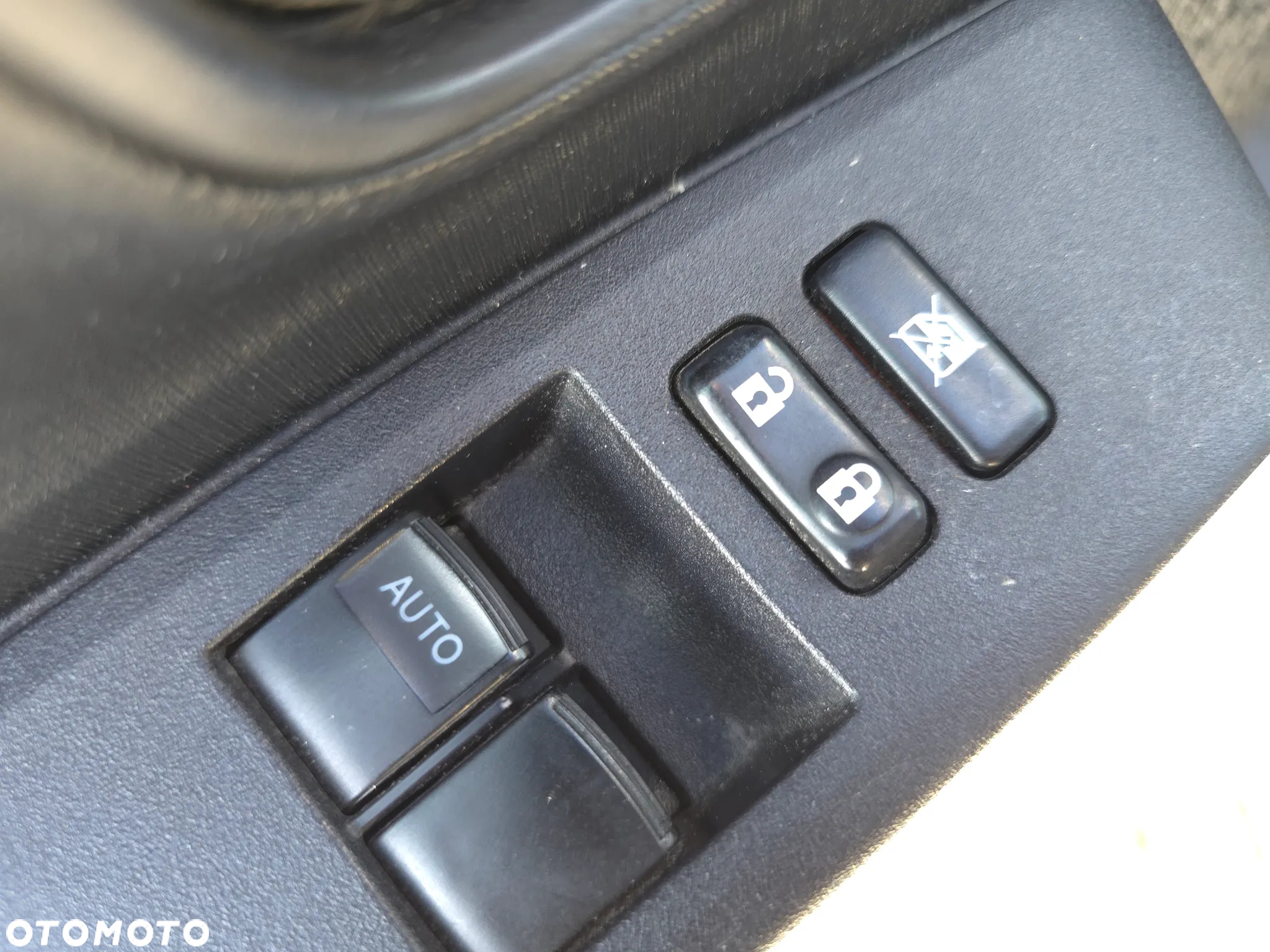 Toyota Yaris Hybrid 100 Premium - 19