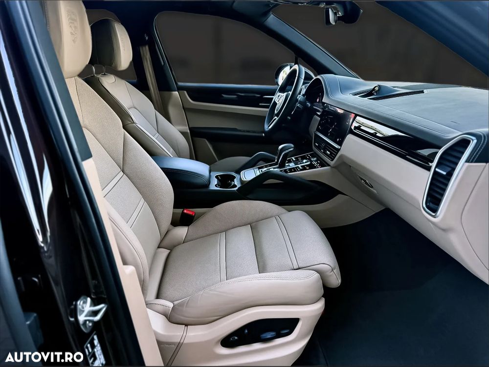 Porsche Cayenne Tiptronic S Platinum Edition - 22