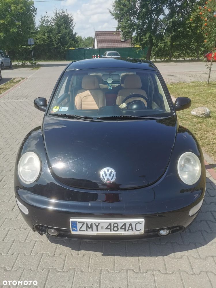 Volkswagen New Beetle - 2