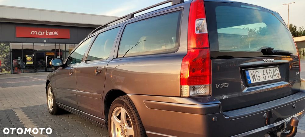 Volvo V70 D5 Momentum - 6