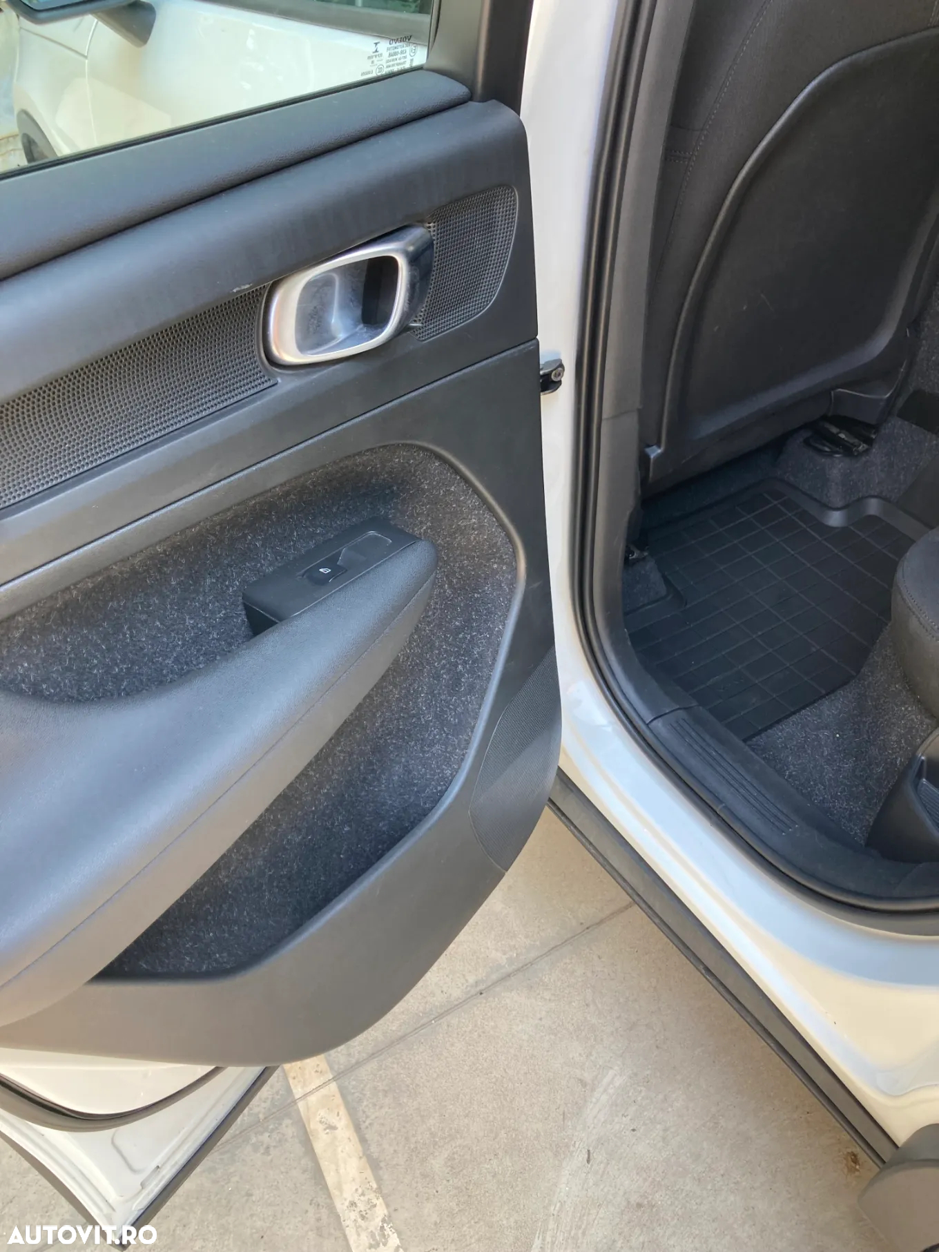 Volvo XC 40 T3 AT8 Momentum - 26