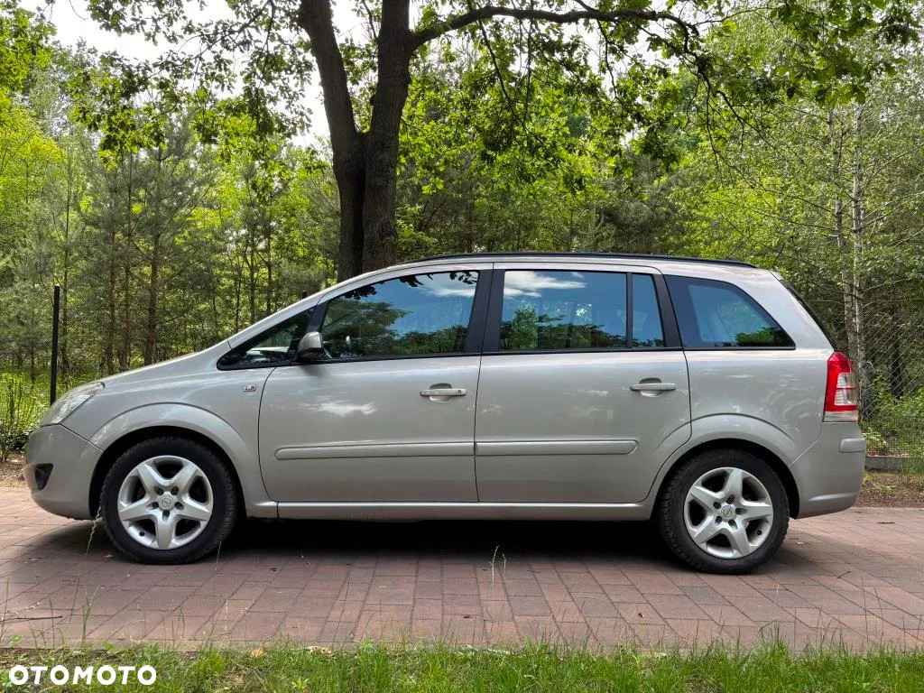 Opel Zafira 1.8 Enjoy - 4