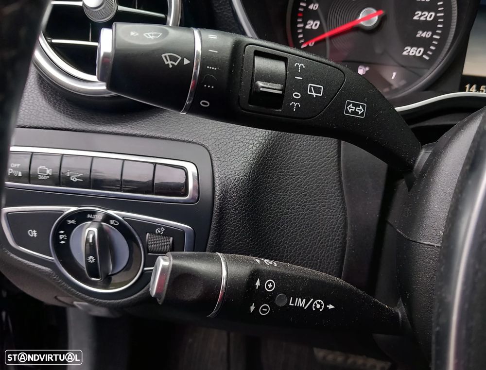 Mercedes-Benz C 300 h AMG Line - 27