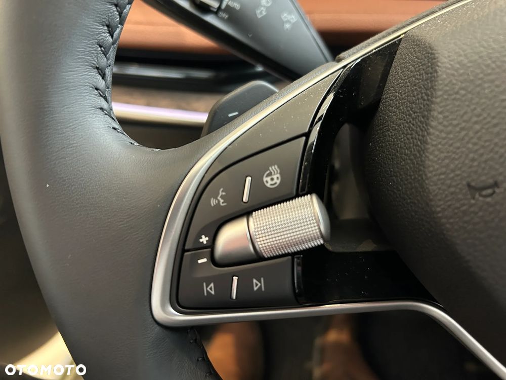 Skoda Superb 2.0 TDI SCR 4x4 L&K DSG - 18