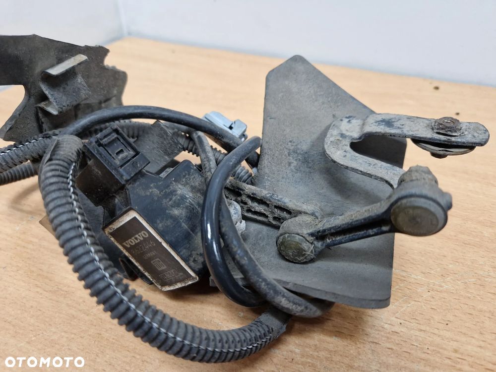CZUJNIK POZIOMOWANIA XENON VOLVO XC90 XC70 V70 S60 8622446 - 4