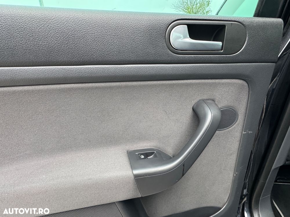 Volkswagen Golf Plus 2.0 TDI DPF United - 30