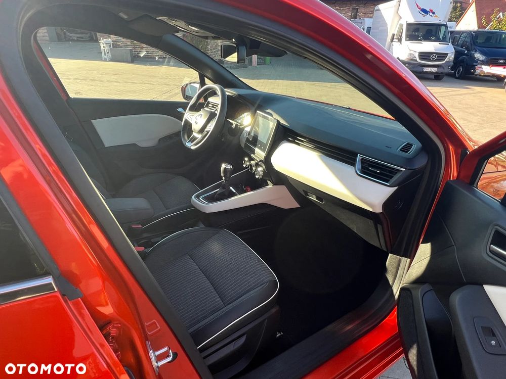 Renault Clio - 16