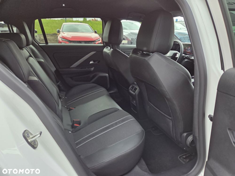 Opel Astra 1.2 T GS S&S - 13