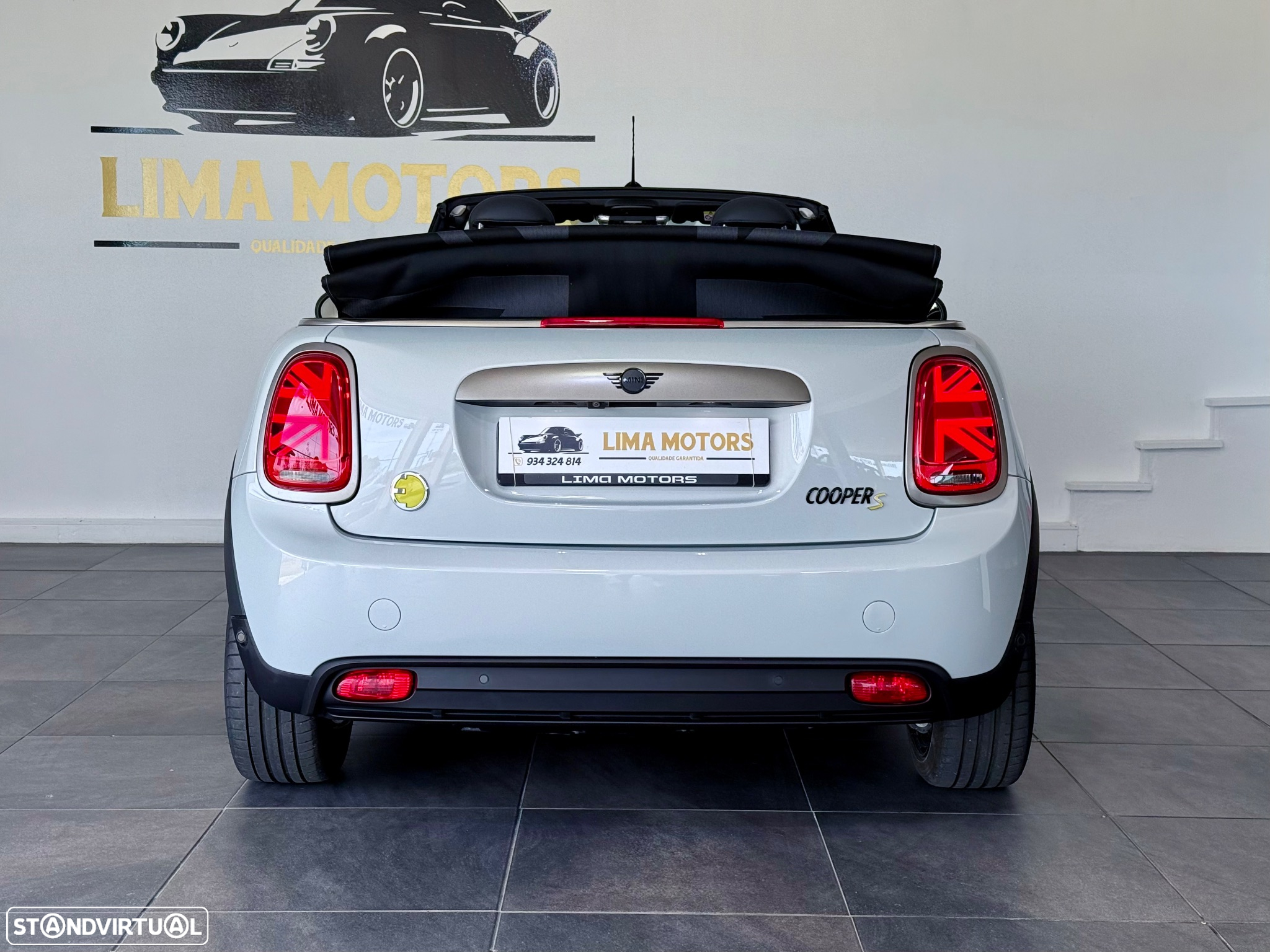 MINI Cabrio Cooper SE 1 of 999 - 5