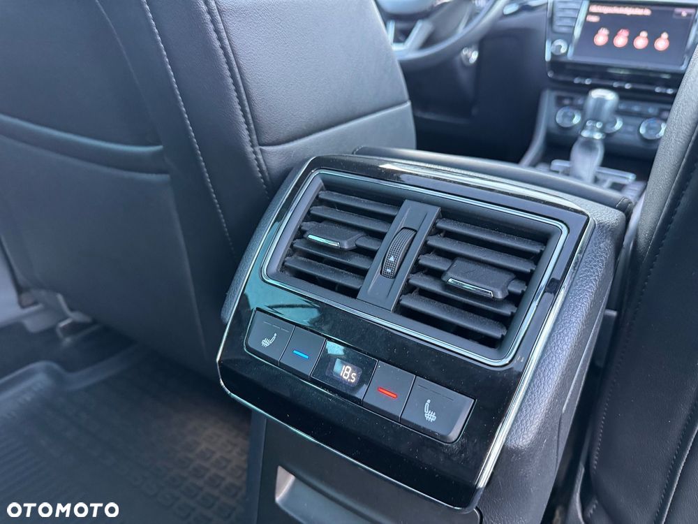 Skoda Superb 2.0 TDI 4x4 DSG L&K - 29