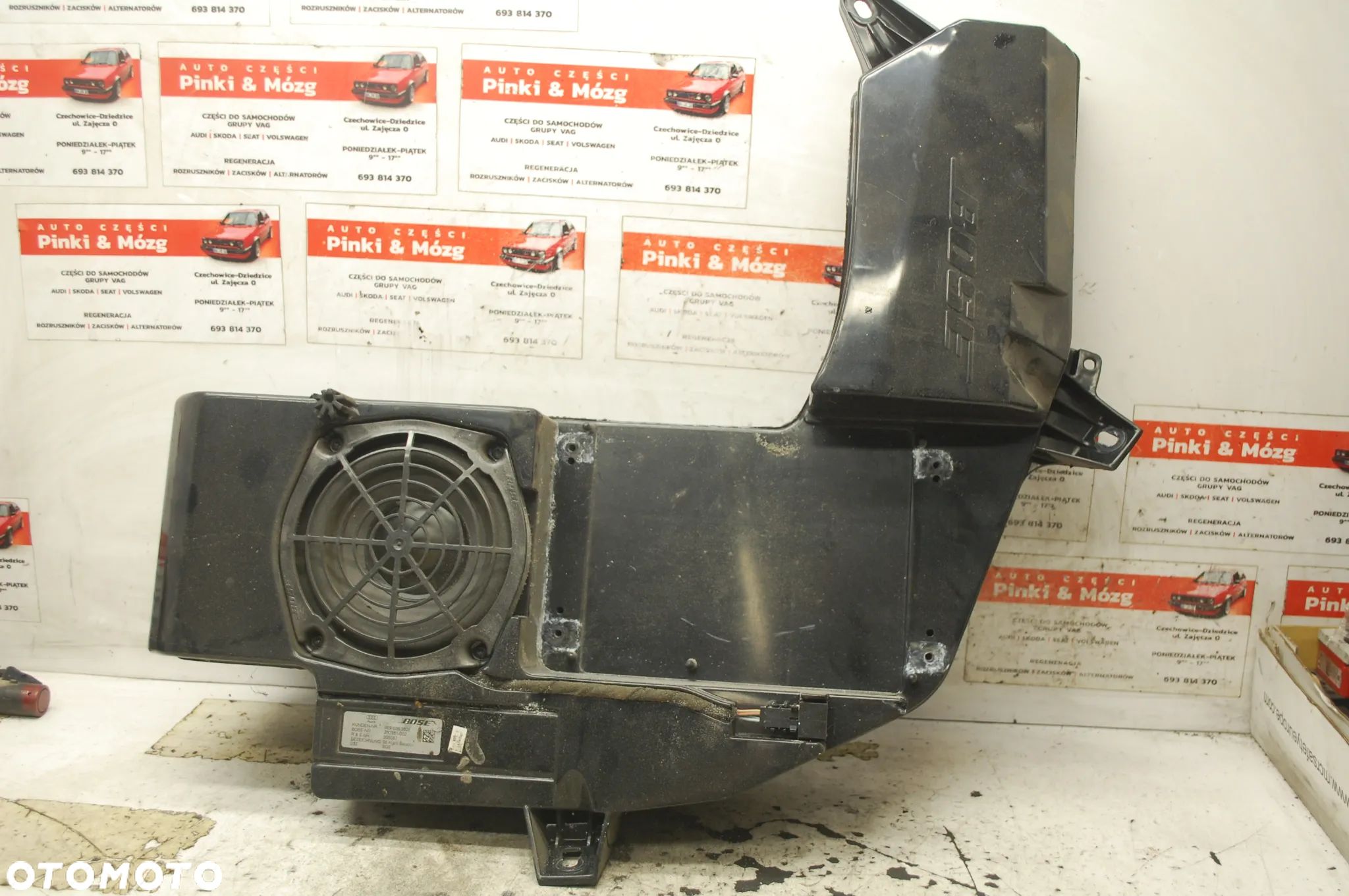 SUBWOOFER GŁOŚNIIK BOSE 8E9035382E AUDI A4 B7 KOMBI - 1