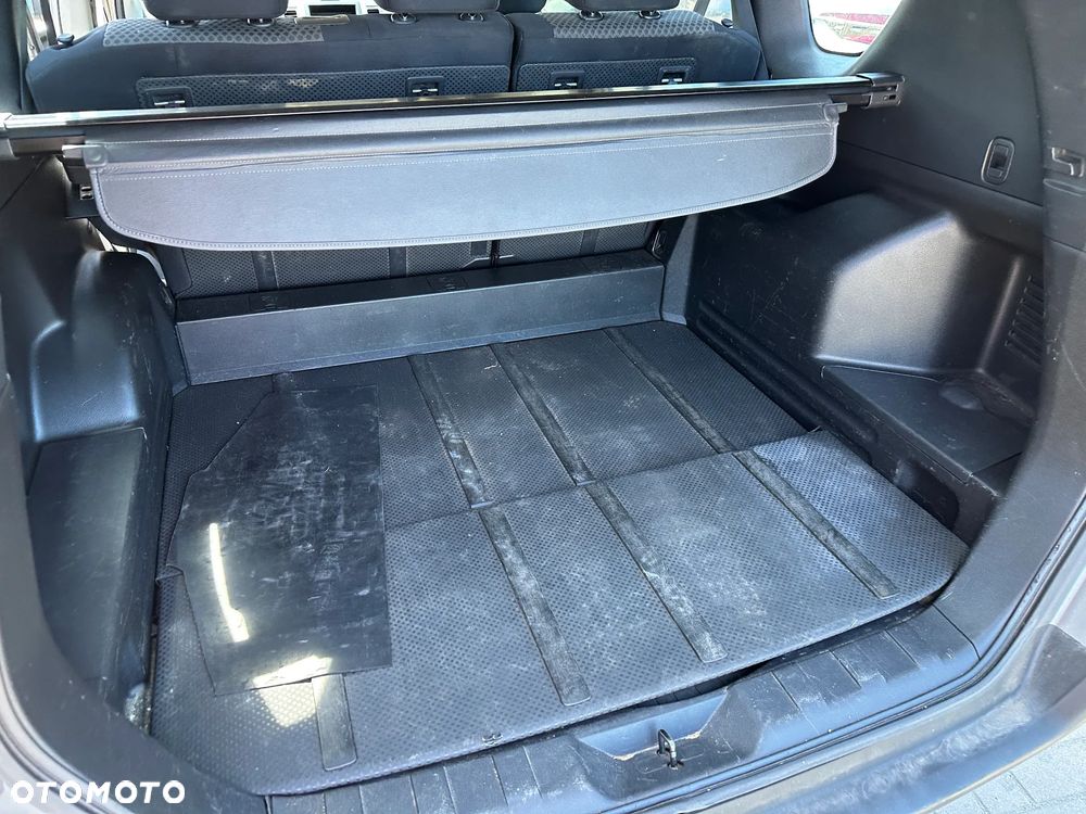 Nissan X-Trail - 25