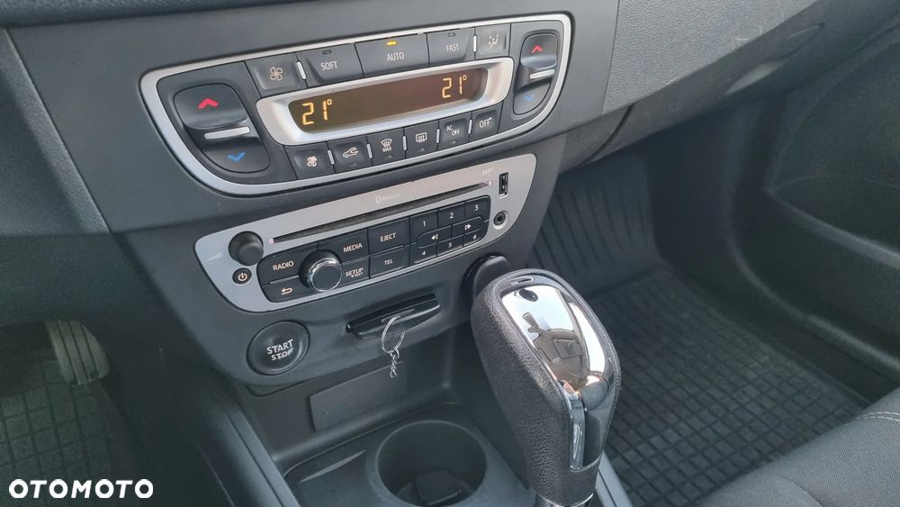 Renault Megane 1.5 dCi Exception EDC - 11