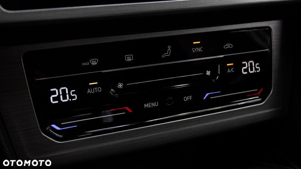 Volkswagen Passat Variant 1.5 TSI EVO Essence DSG - 24