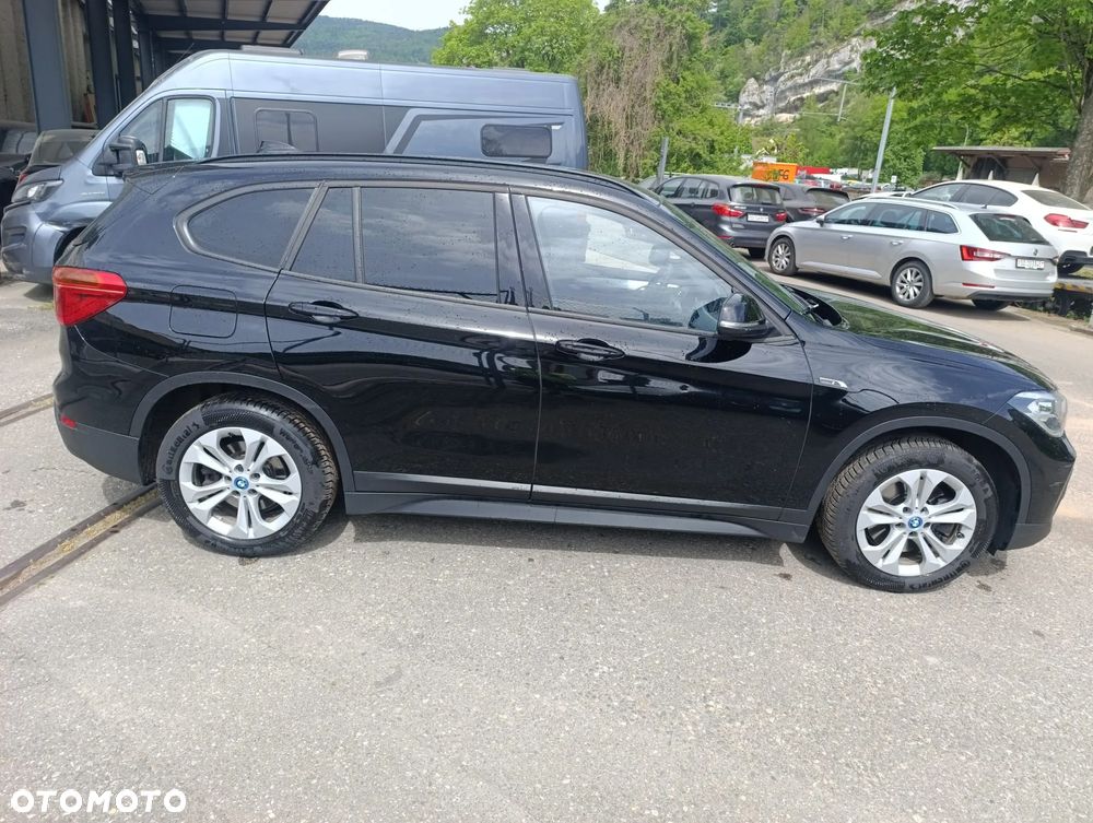 BMW X1 xDrive25e xLine - 4