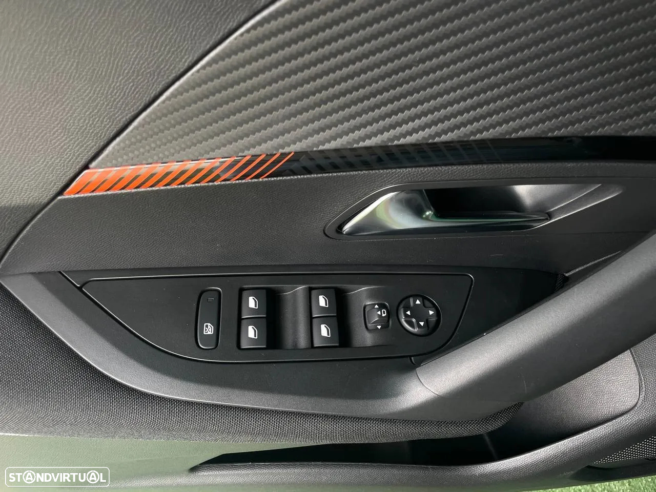 Peugeot e-2008 50 kWh SE Style - 16
