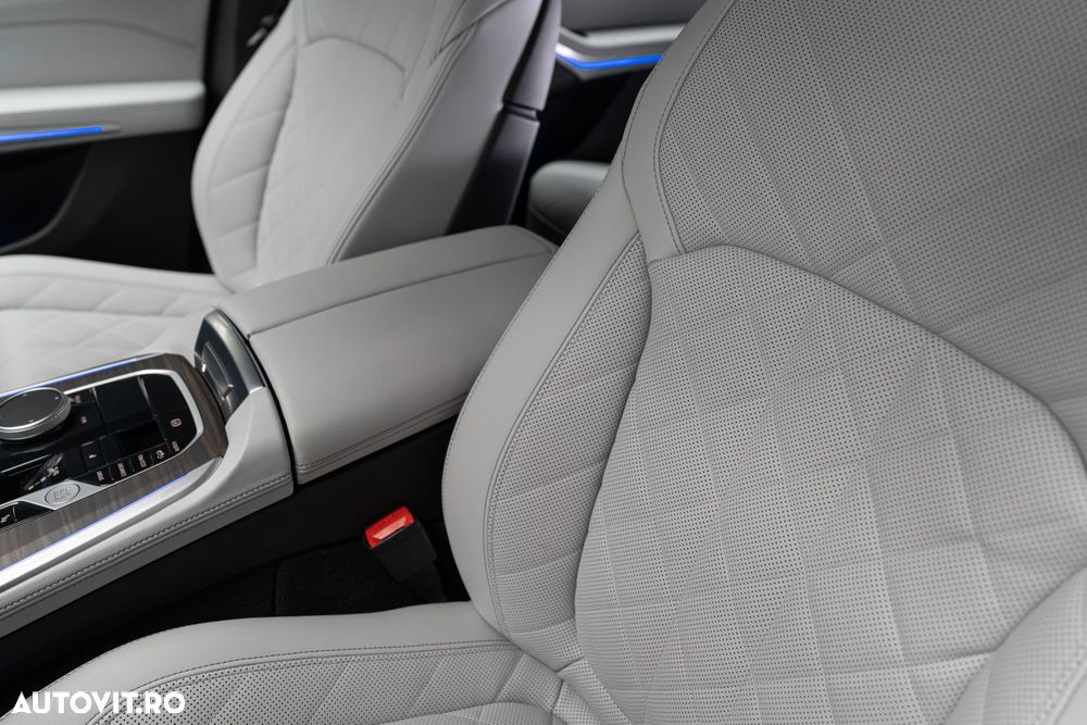 BMW X5 xDrive30d - 29