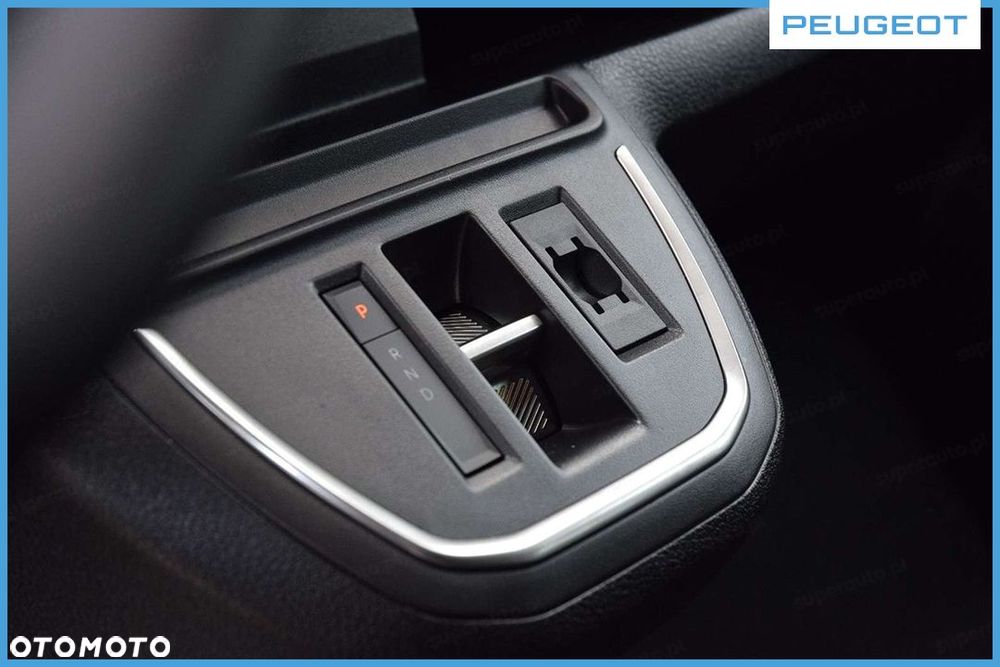 Peugeot Traveller - 10