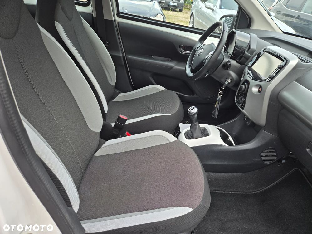 Toyota Aygo x-cite Style Selection - 11