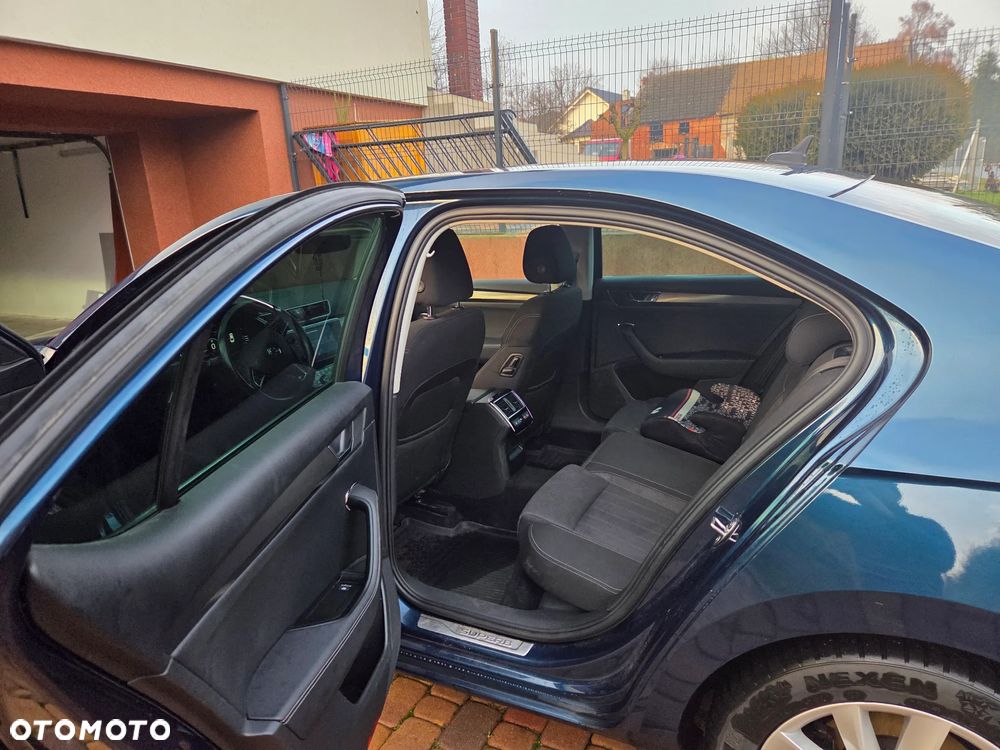 Skoda Superb 2.0 TSI Style DSG - 30