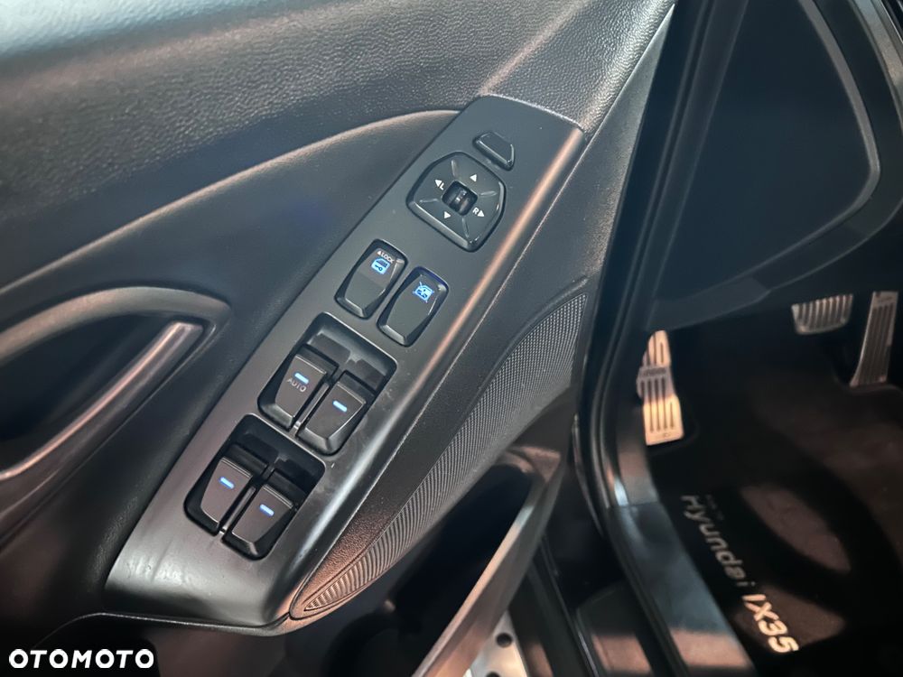 Hyundai ix35 2.0 CRDi Premium 4WD - 22