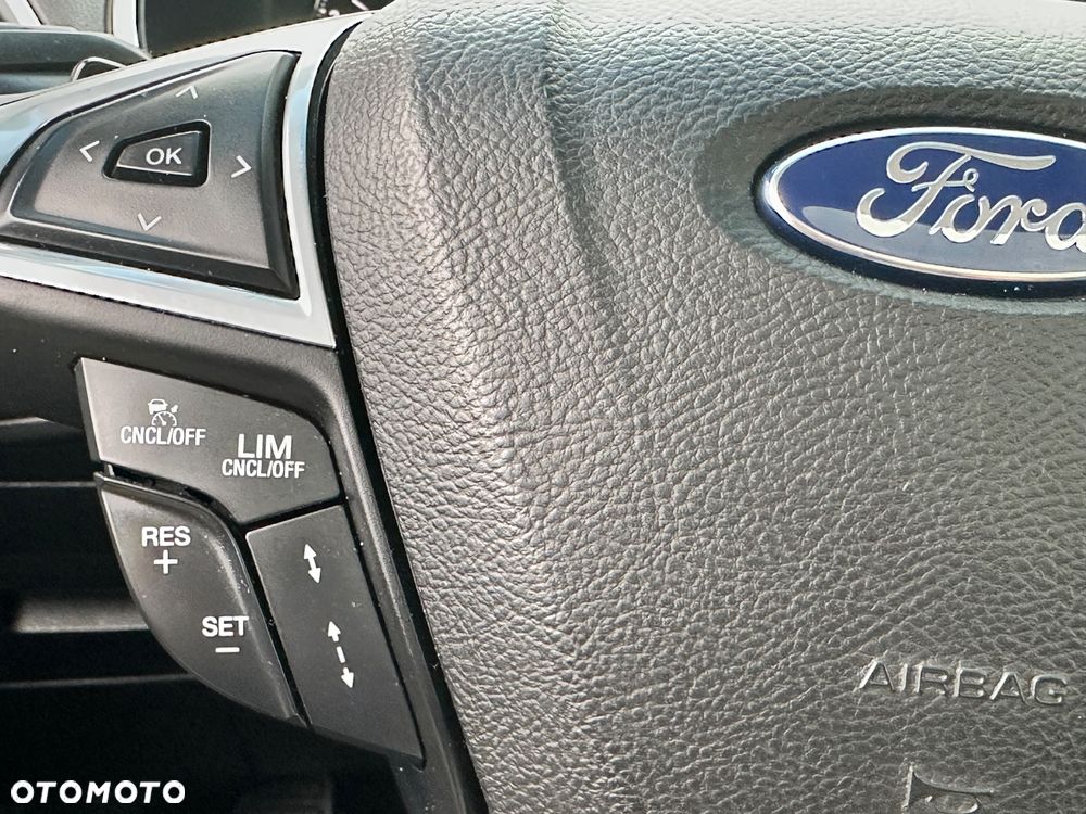 Ford Edge 2.0 TDCi Twin-Turbo 4WD Titanium - 19