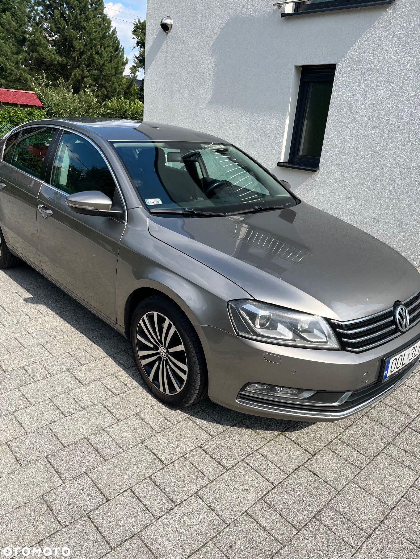 Volkswagen Passat - 1