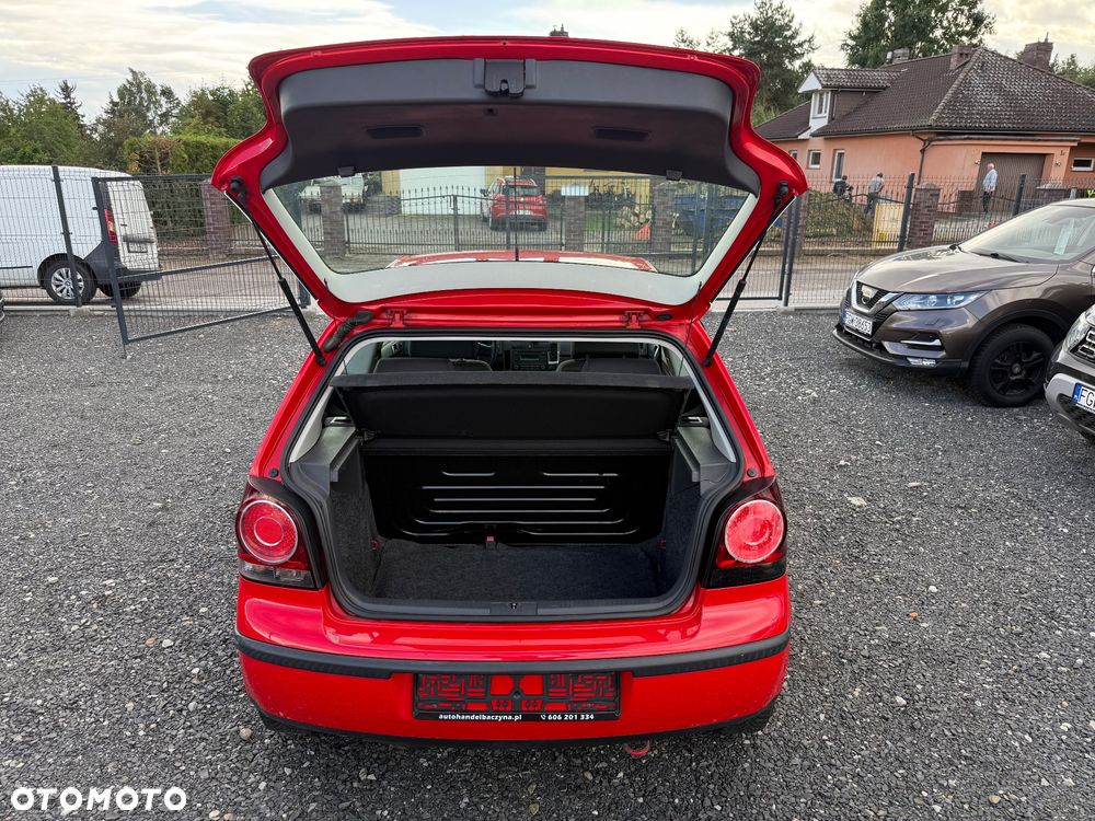 Volkswagen Polo 1.4 Trendline - 25