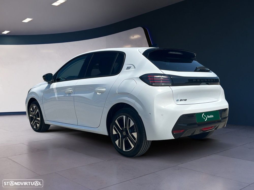 Peugeot e-208 - 8