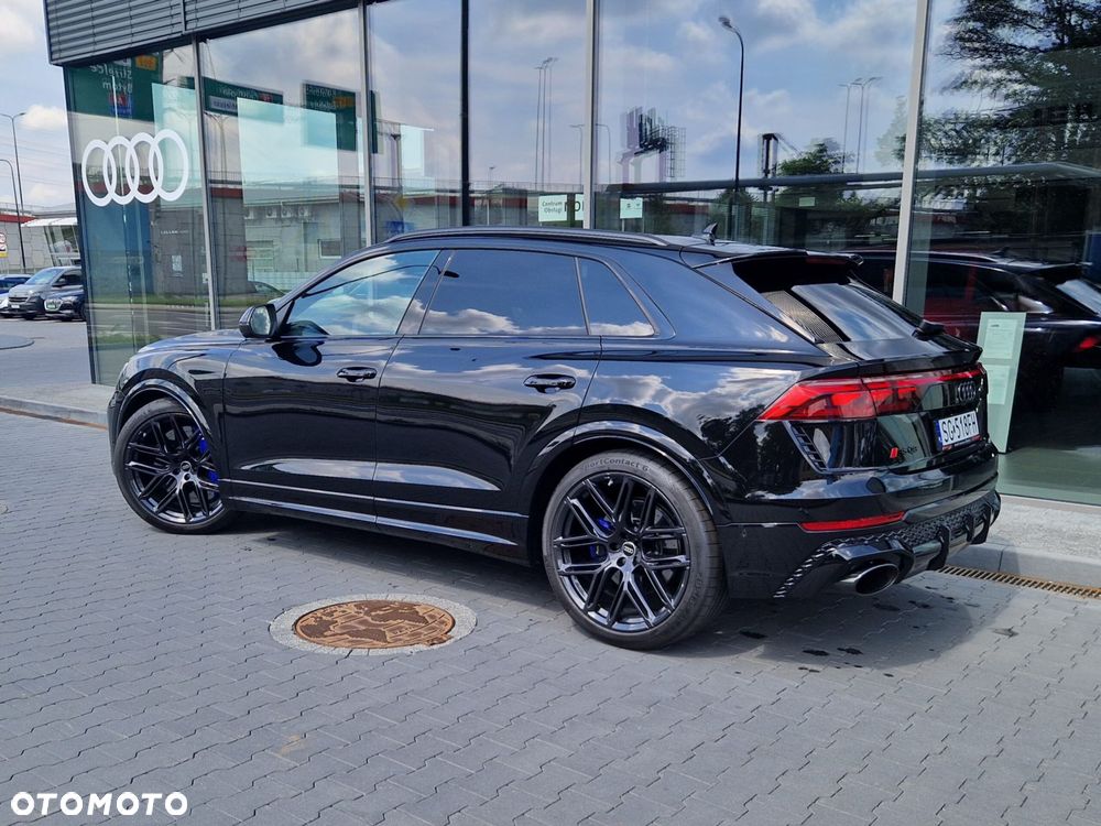Audi RS Q8 - 4