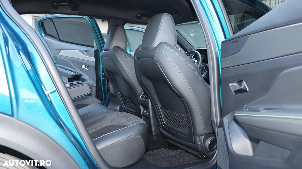 Peugeot 408 PureTech 130 EAT8 GT - 14