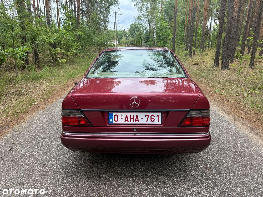 Mercedes-Benz Klasa E - 11