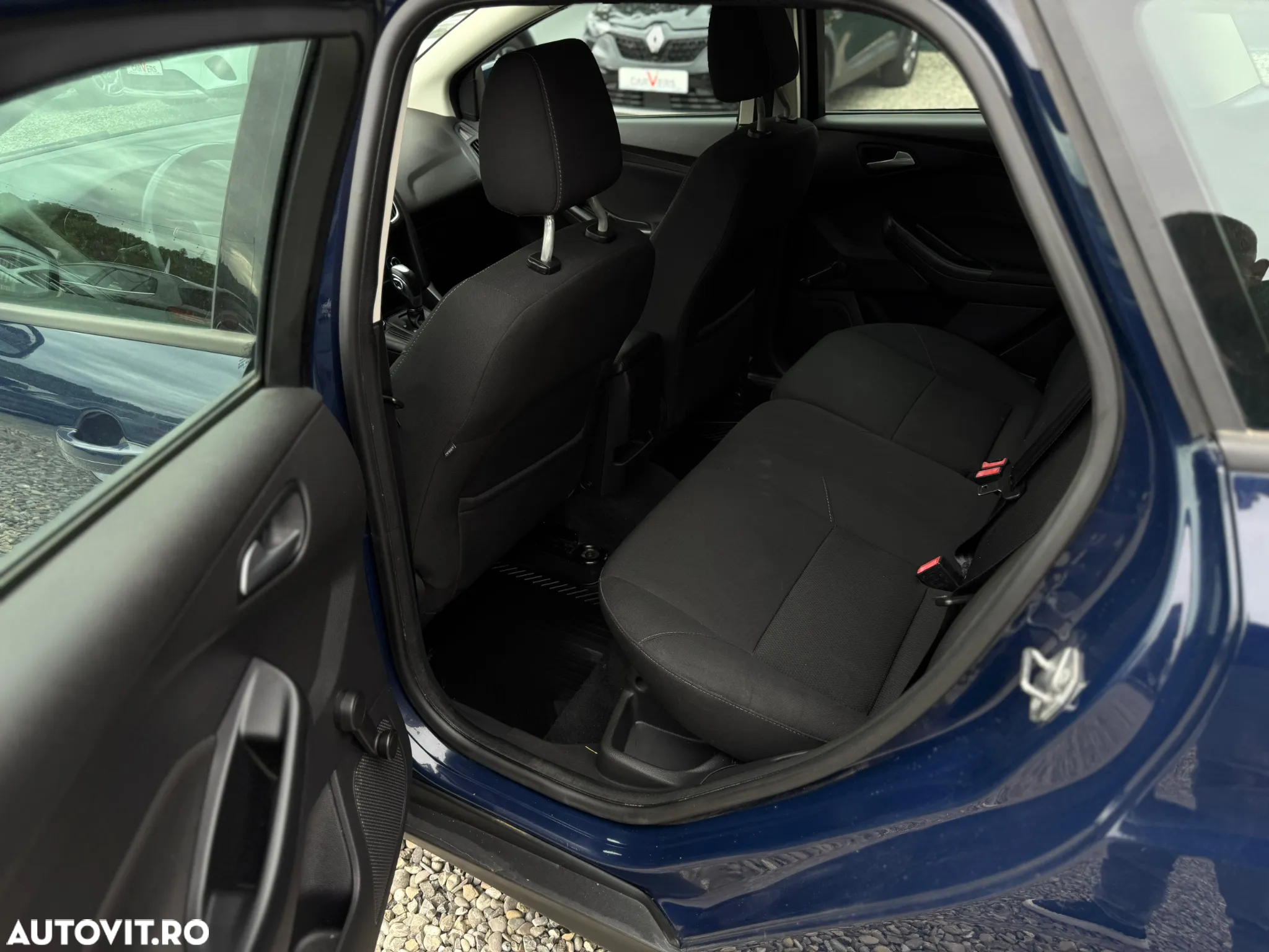Ford Focus 1.6 Ti-VCT Powershift Trend - 8