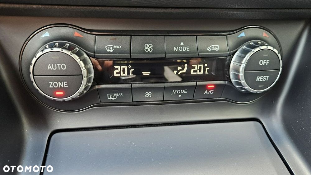 Mercedes-Benz GLA 250 4-Matic AMG Line - 37