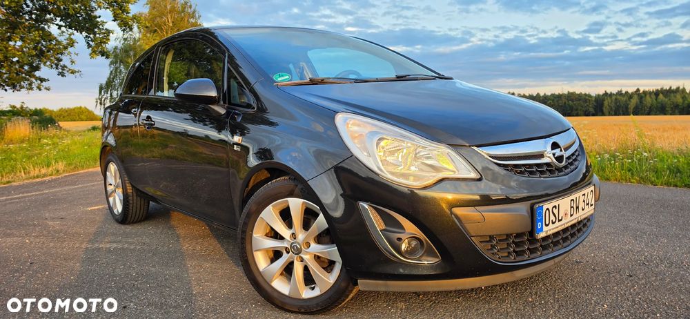 Opel Corsa 1.4 16V 150 Jahre - 3