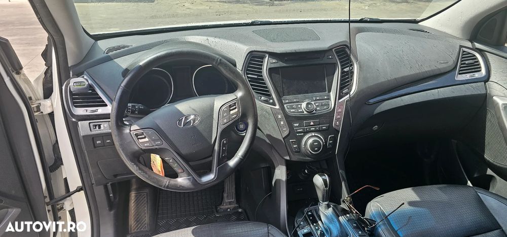 Hyundai Grand Santa Fe 2.2 CRDi 4WD Automatik Luxury - 25