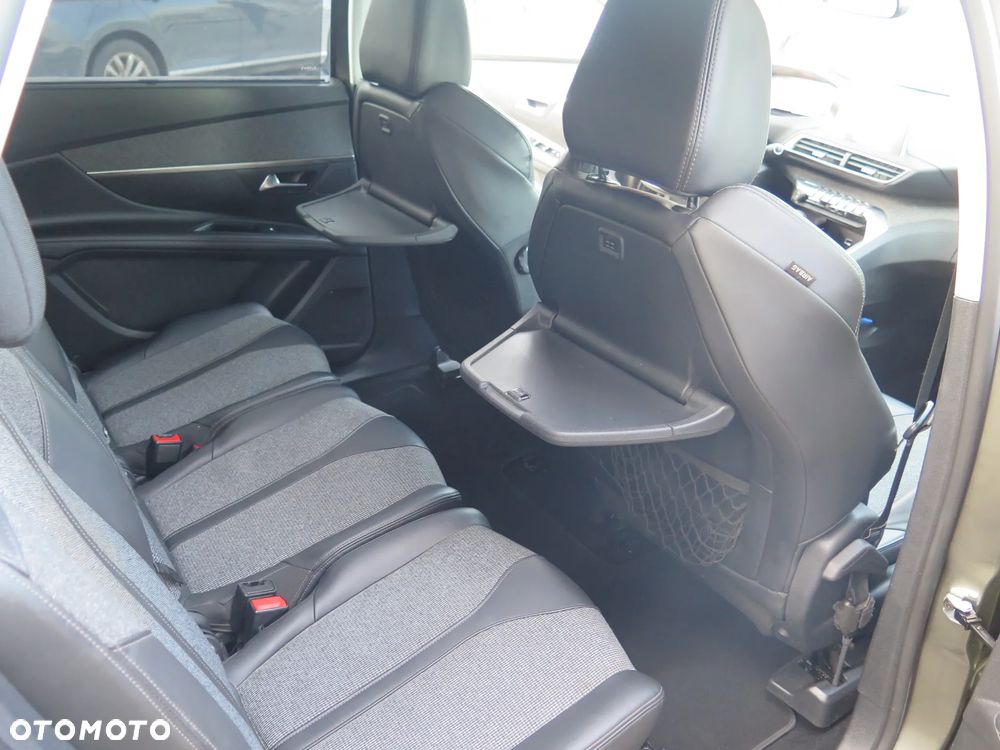 Peugeot 5008 1.5 BlueHDi Allure S&S - 29