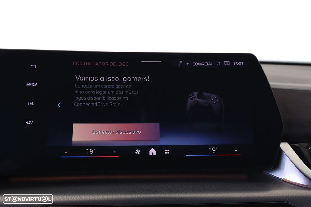 BMW iX2 eDrive20 Pack Desportivo M - 38