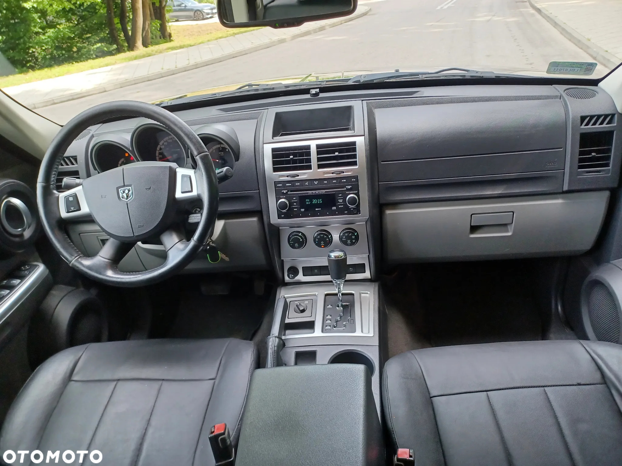 Dodge Nitro 2.8 CRD RT - 13