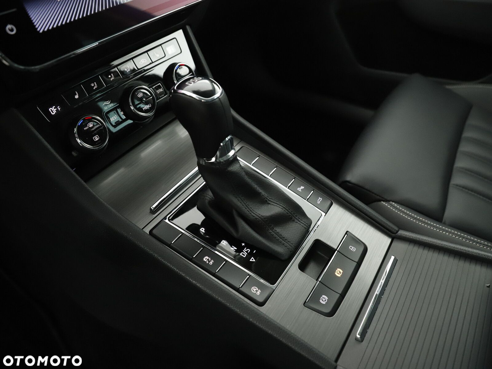 Skoda Superb 2.0 TDI SCR Style DSG - 20